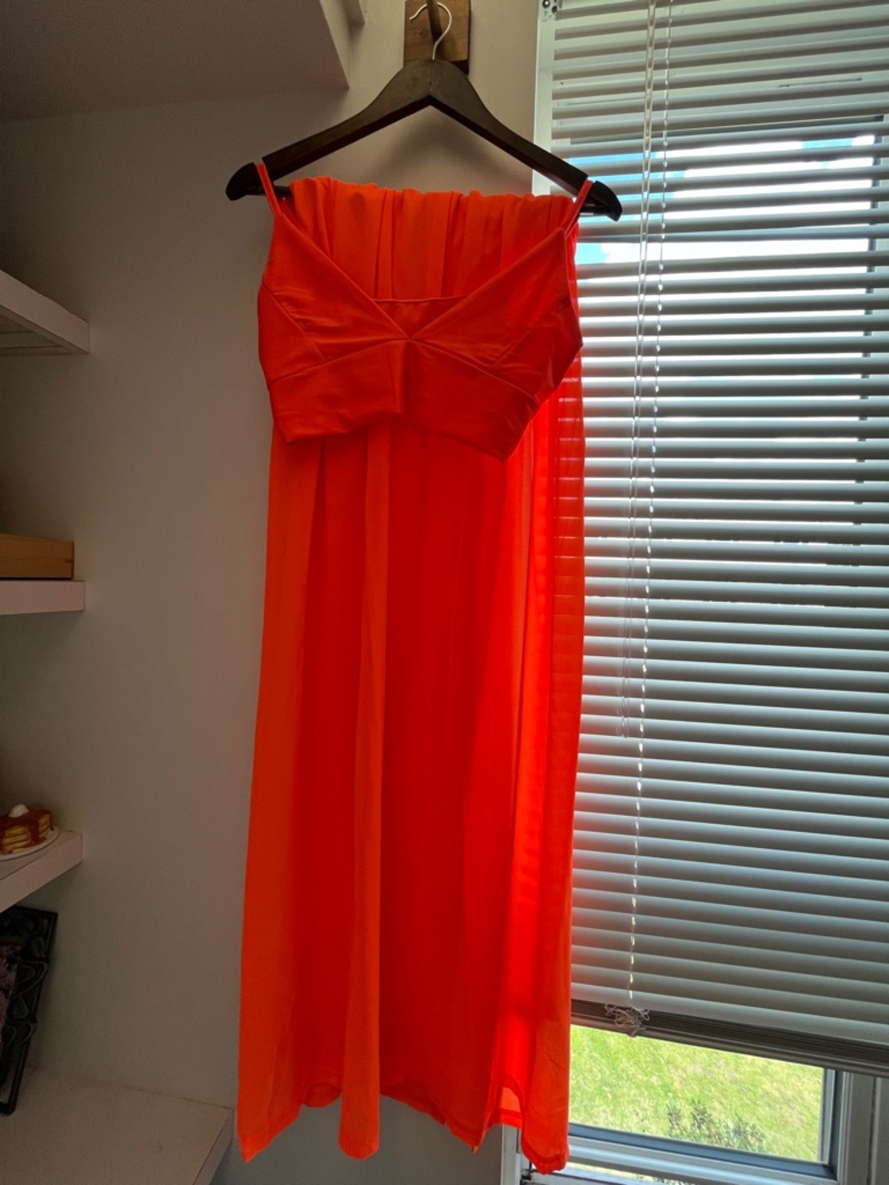 Women’s Orange Strapless Evening Dress